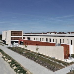 Fo Guang Shan Monastery, Bussy, France