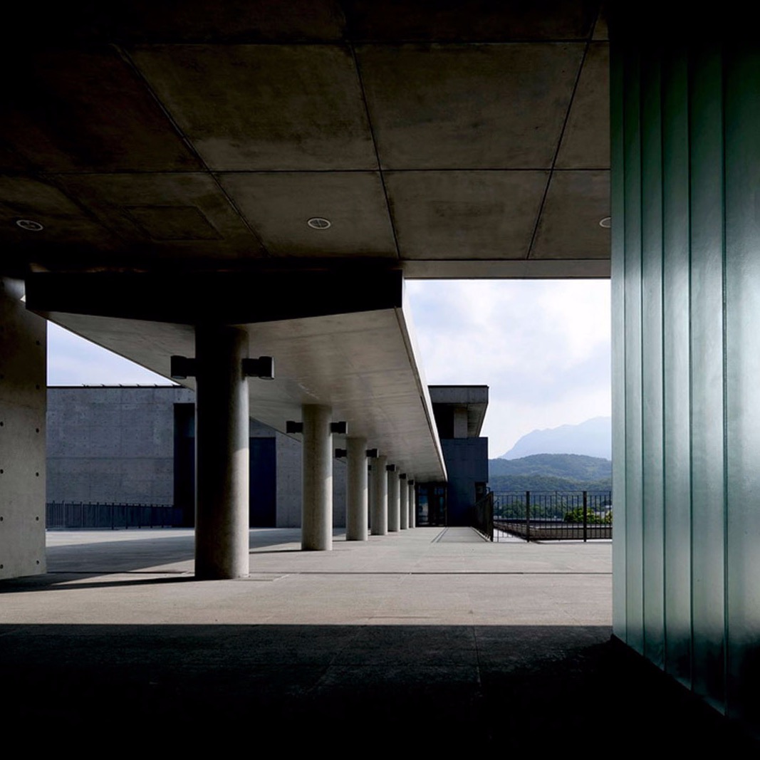 w_Dharma-Drum-Institute-of-Liberal-Arts-Multi-Purpose-Building_Admin-to-Student-common-room