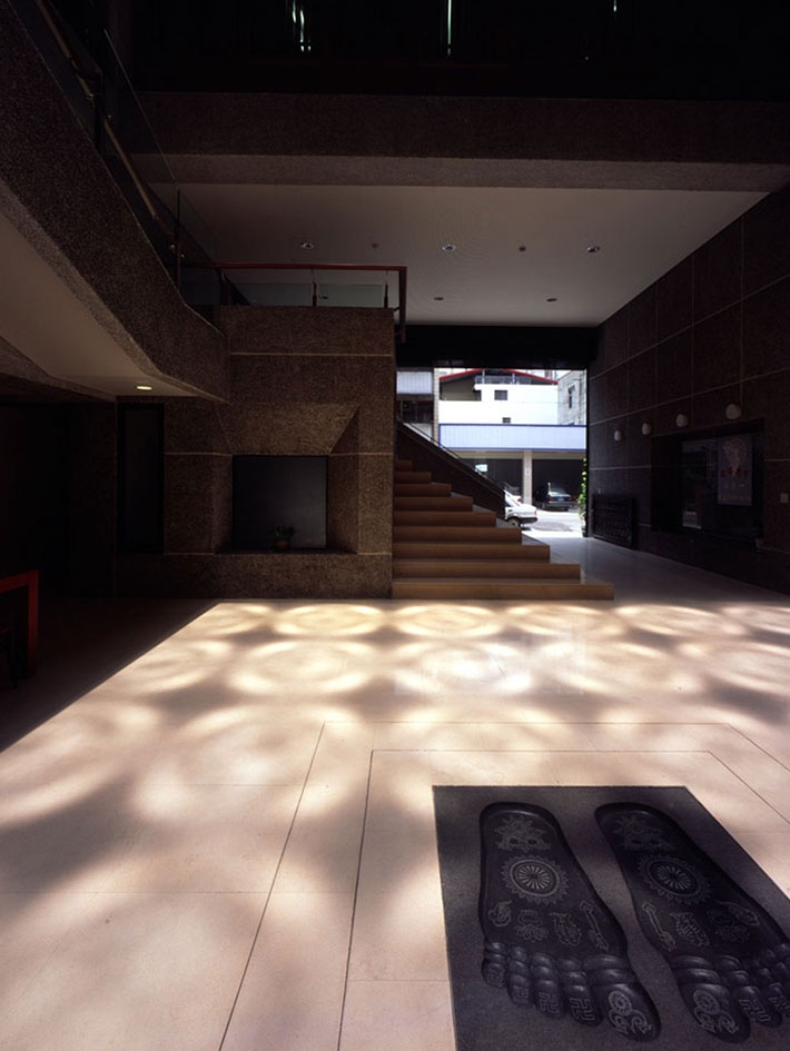 m_A95015-10